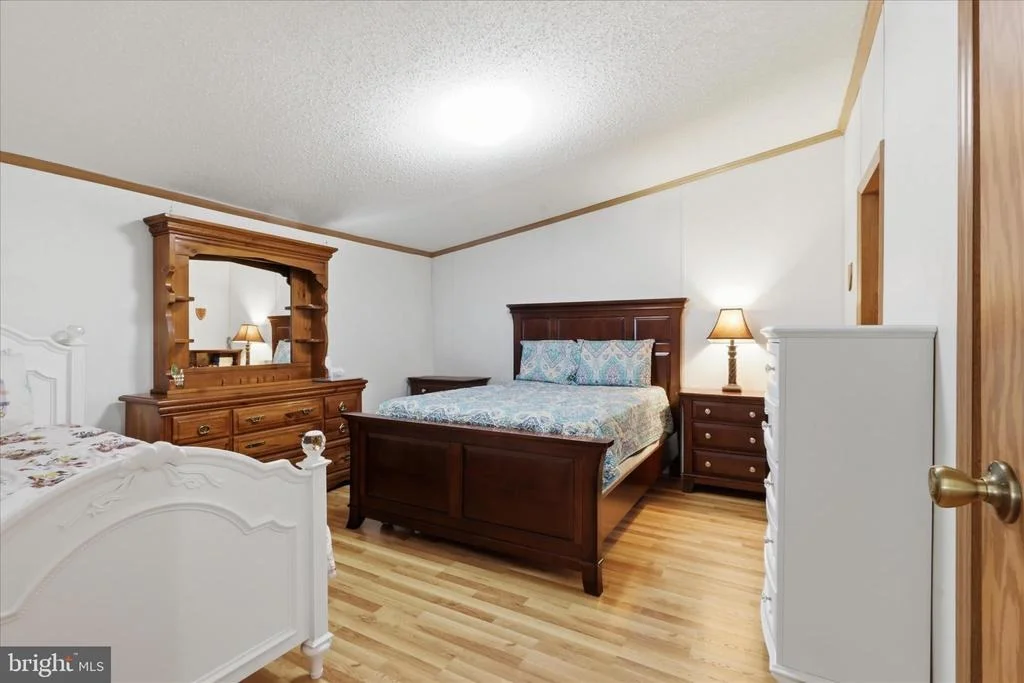 Photo of 11125 LAKESIDE DRIVE