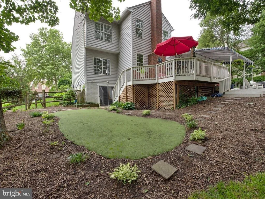 Photo of 6147 FIELDCREST DRIVE