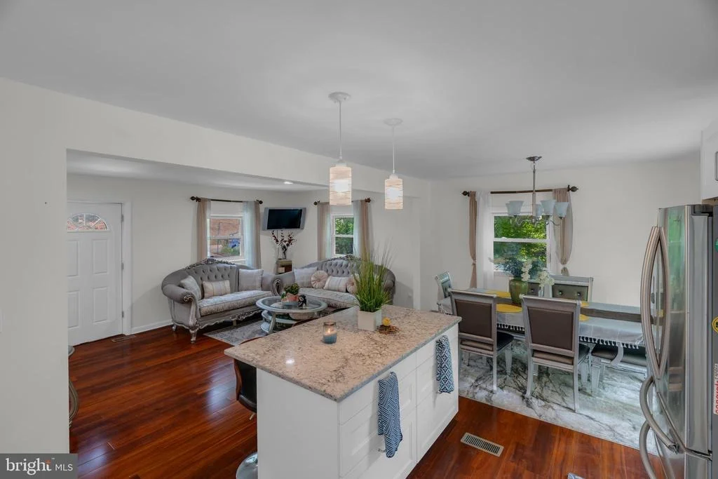 Photo of 4320 IVY GLEN ROAD