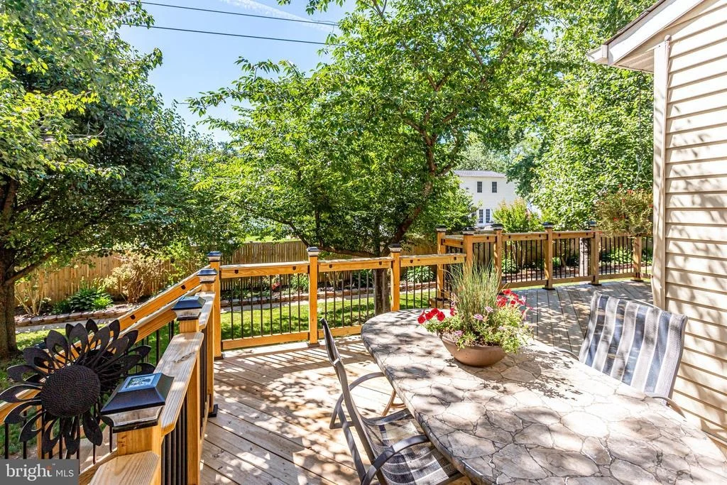 Photo of 7619 CROYDON PLACE