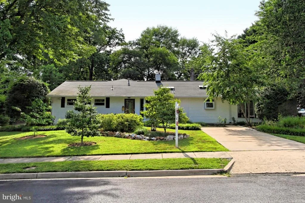 Photo of 5212 JULIET STREET