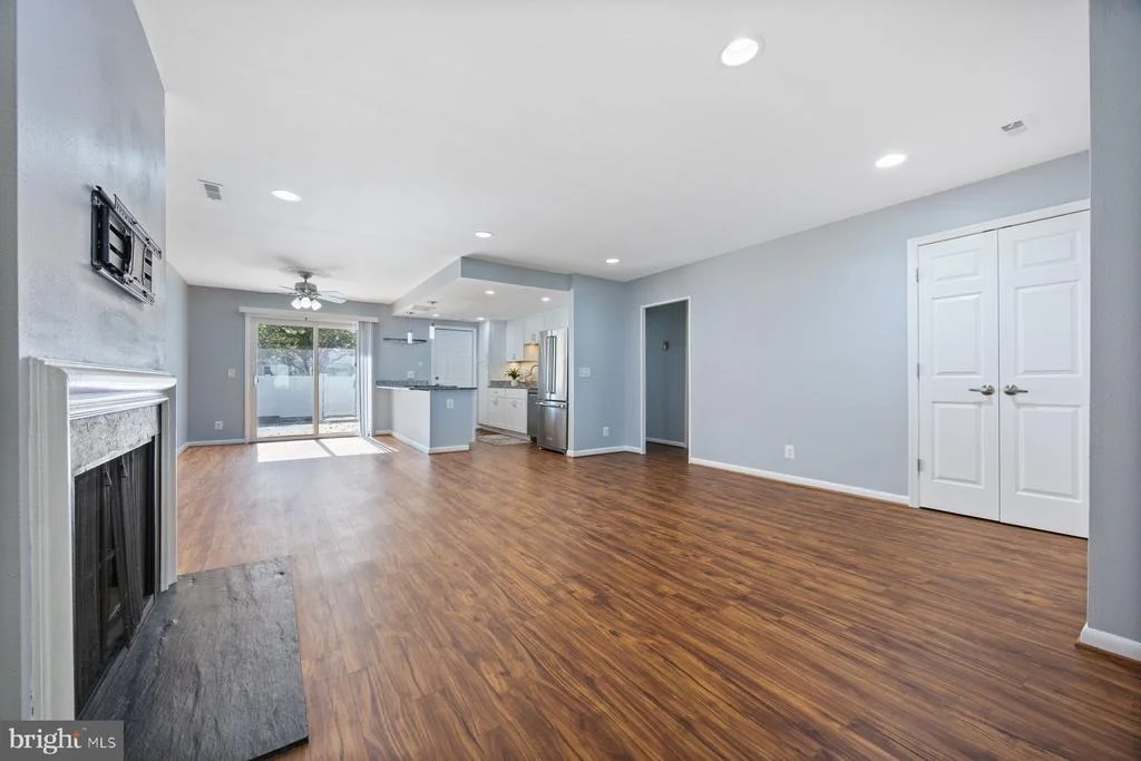 Photo of Unit 191A at 3221 LUDHAM DRIVE