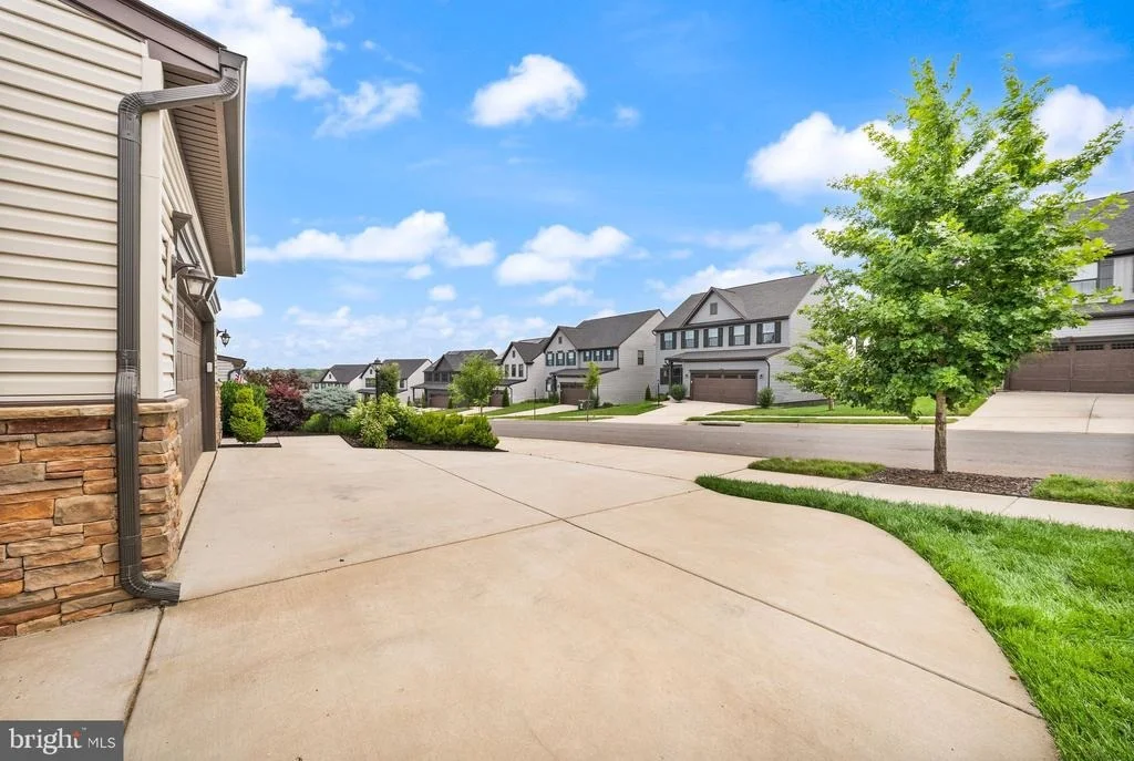 Photo of 1008 HEADQUARTERS WAY