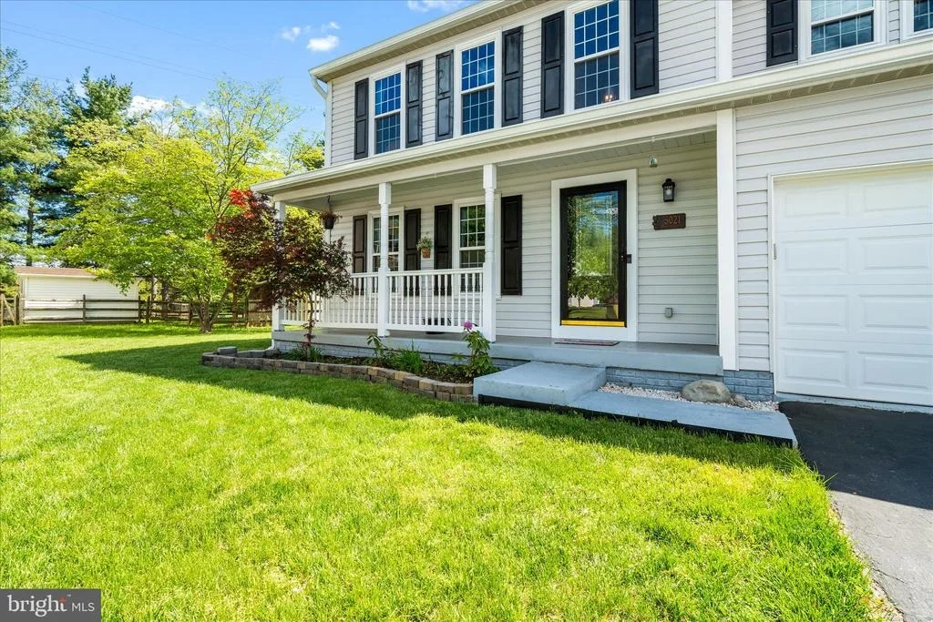 Photo of 5021 MALLARD LANE