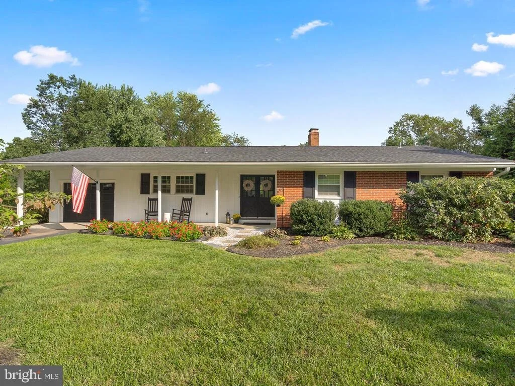 Photo of 7405 HILLTOP DRIVE