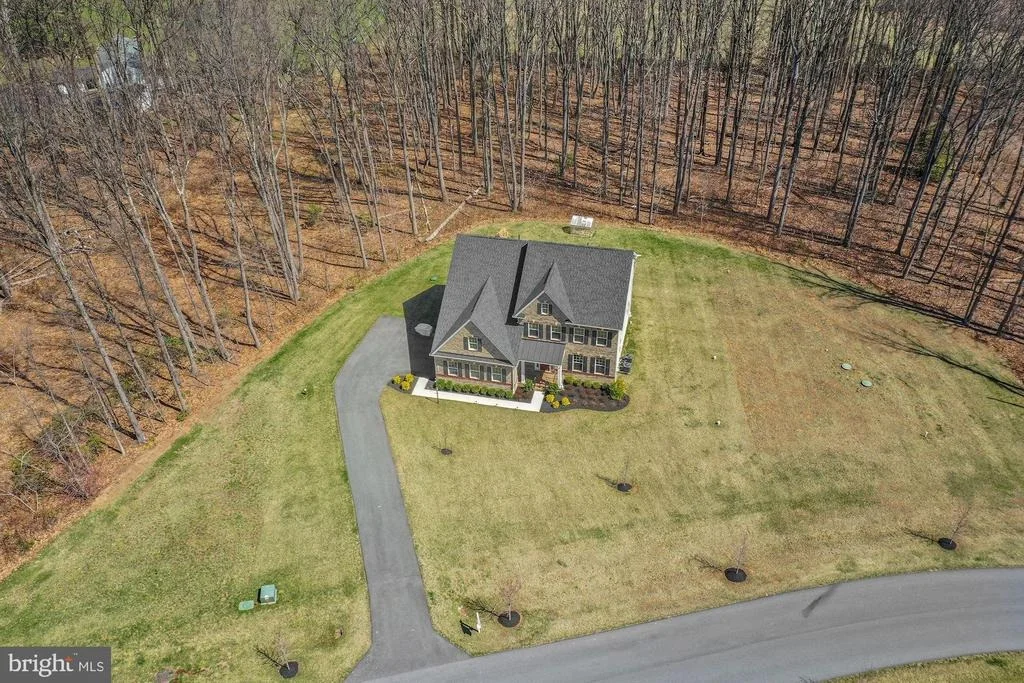 Photo of 137 GREENTREE FARM DRIVE
