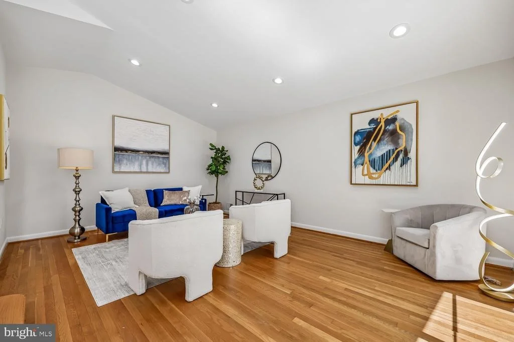 Photo of 300 GILSAN COURT