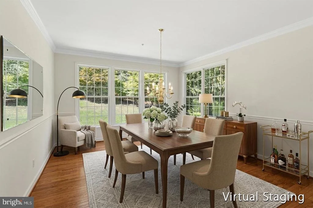 Photo of 915 ZENITH DRIVE