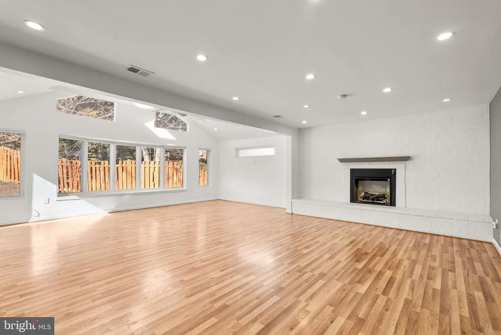 Photo of 4425 THORNHURST DRIVE