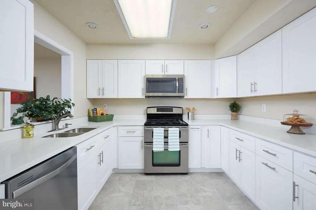 Photo of 12809 CHERRYWOOD LANE