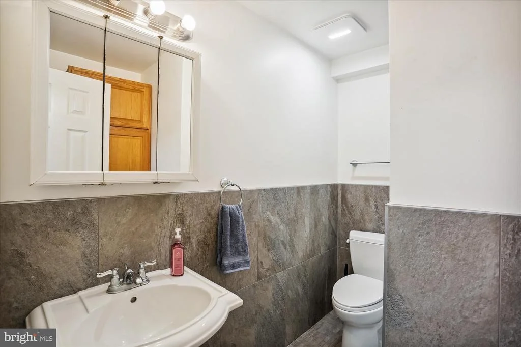 Photo of 927 POINTER RIDGE DRIVE