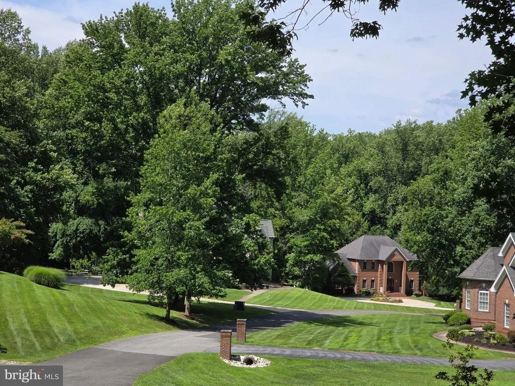 Photo of 6405 CHEW ROAD