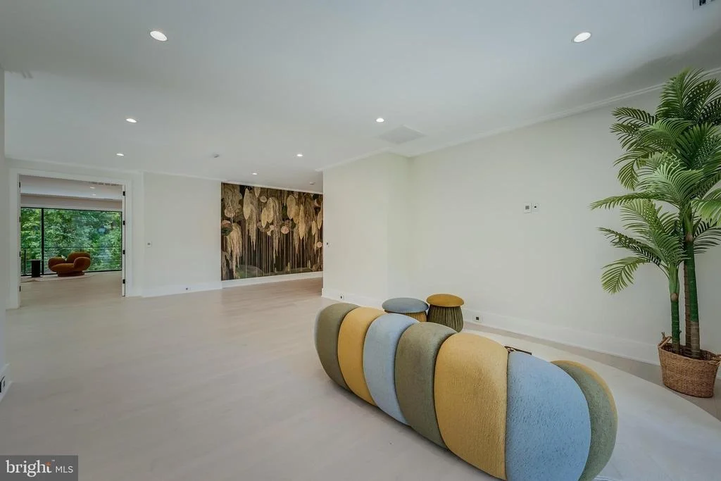 Photo of 7841 OLD DOMINION DRIVE