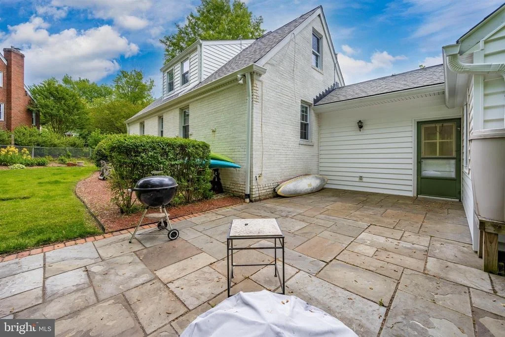 Photo of 1101 ROSWELL DRIVE