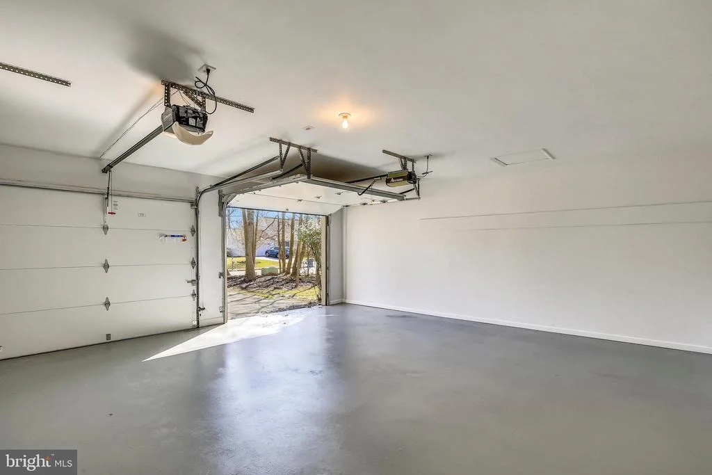 Photo of 1508 LAUREL HILL ROAD