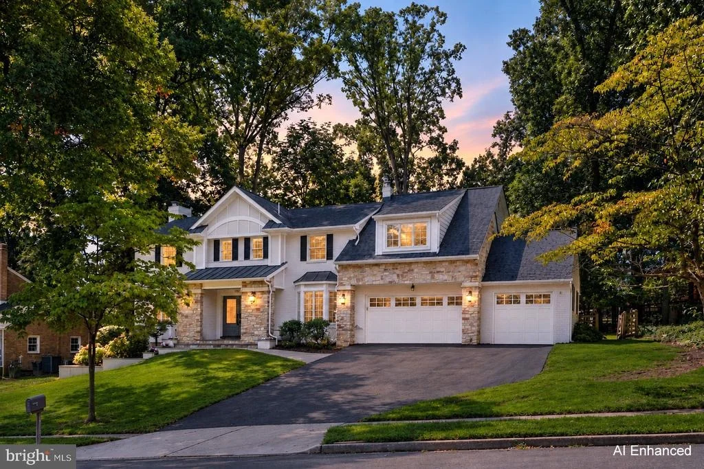 Photo of 7821 FALSTAFF ROAD