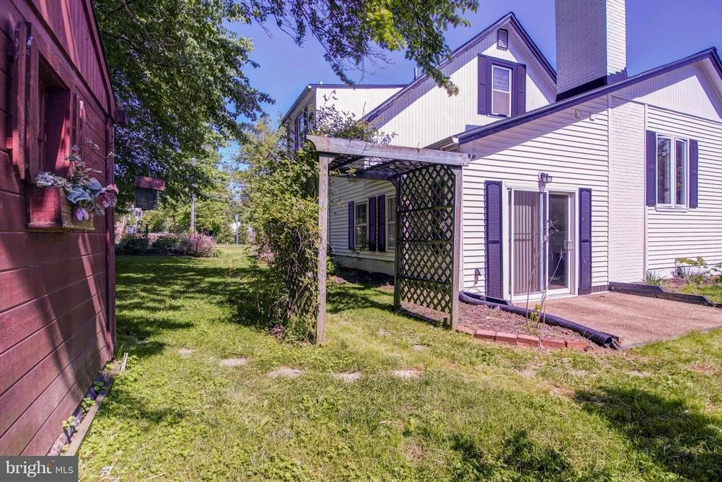 Photo of 3951 WALNUT STREET