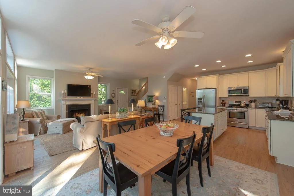 Photo of 4 WILSON CIRCLE