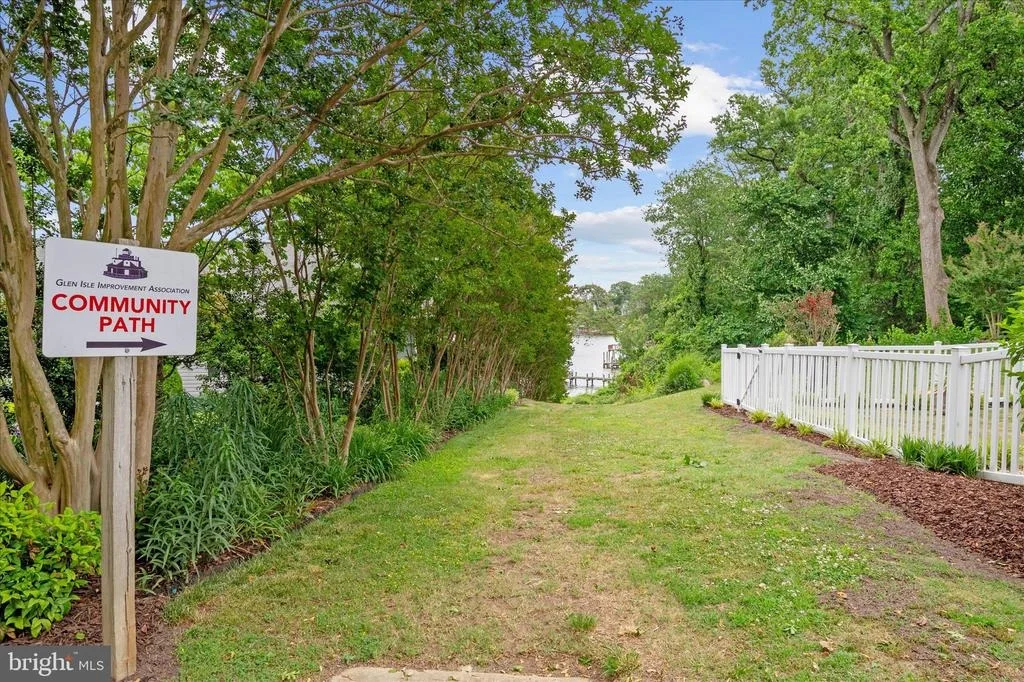Photo of 508 WALNUT DRIVE