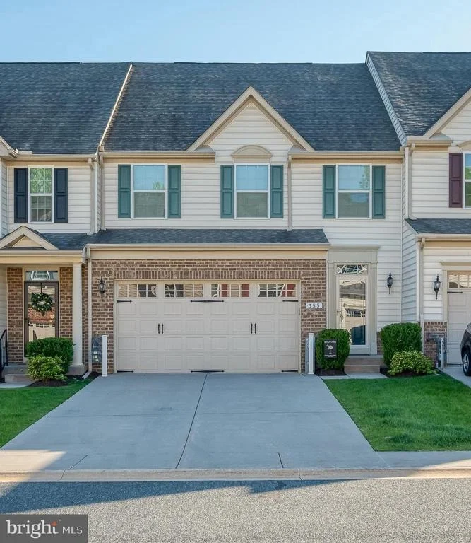Photo of 355 TUFTON CIRCLE