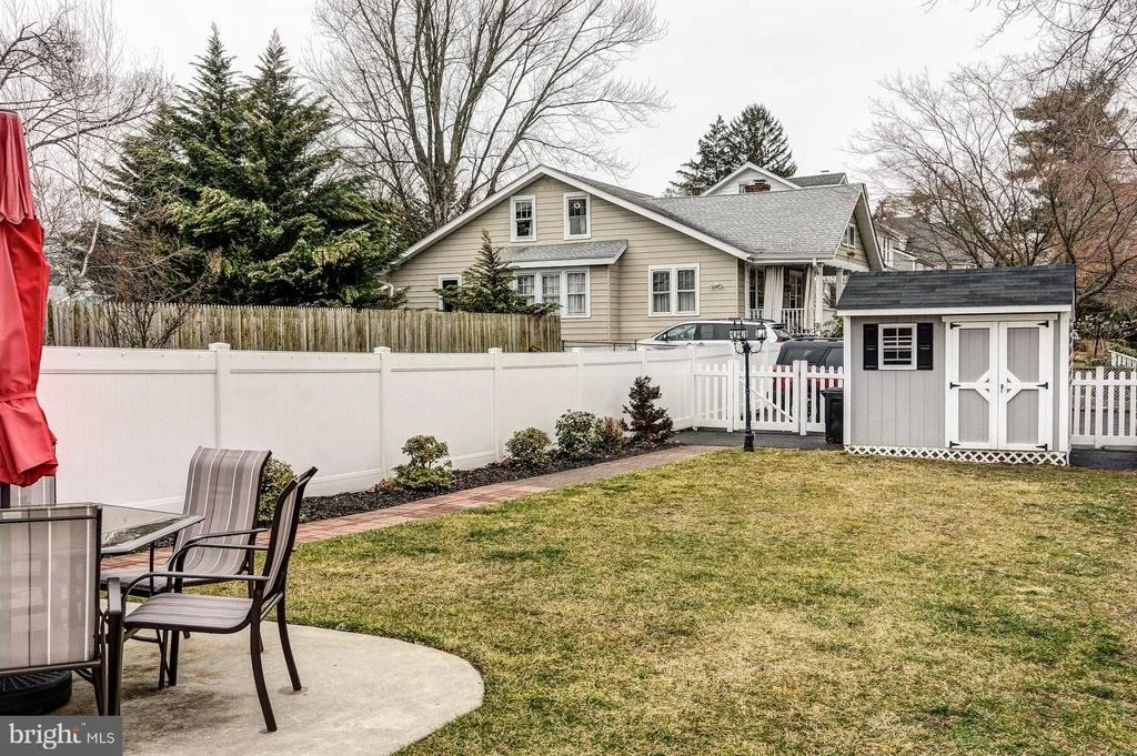 Photo of 13 W EUCLID AVENUE