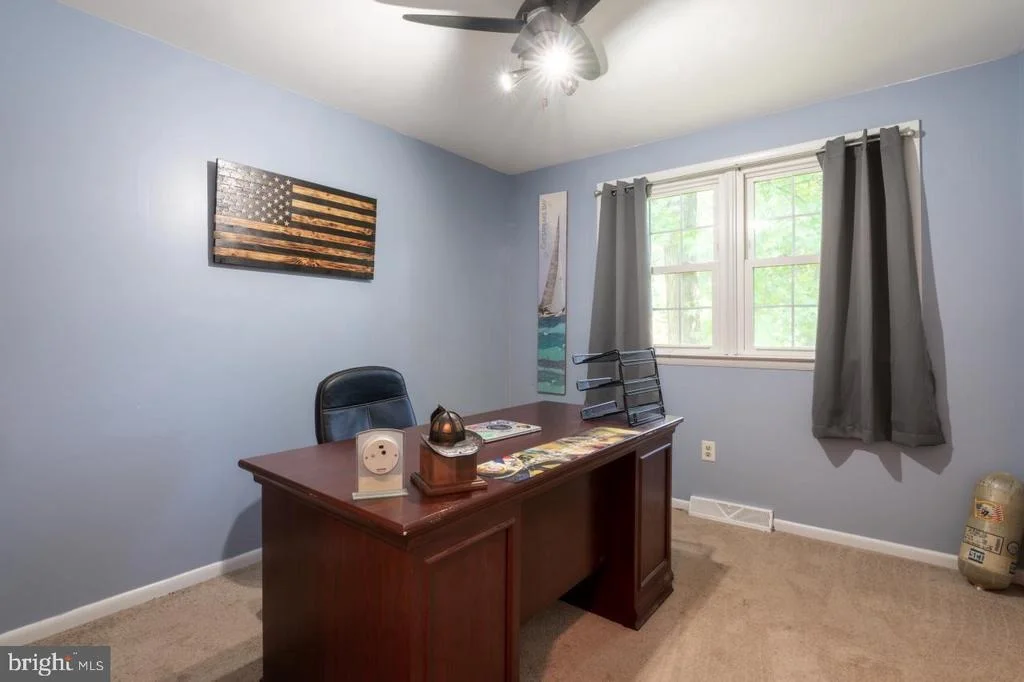 Photo of 2125 OAK ROAD
