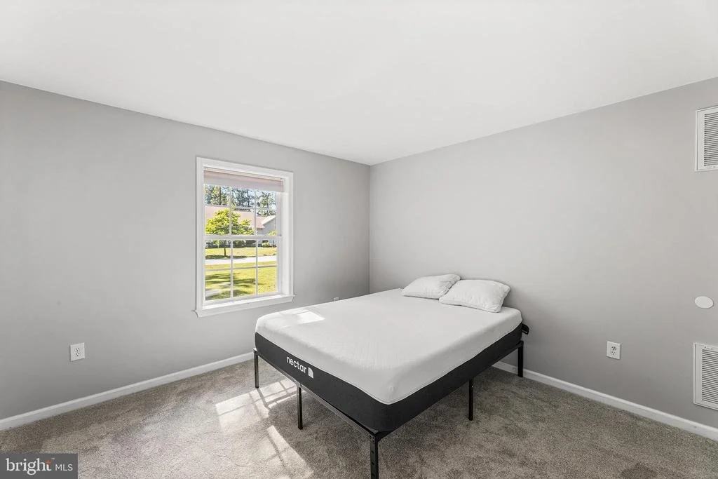 Photo of 33661 FEATHER LANE