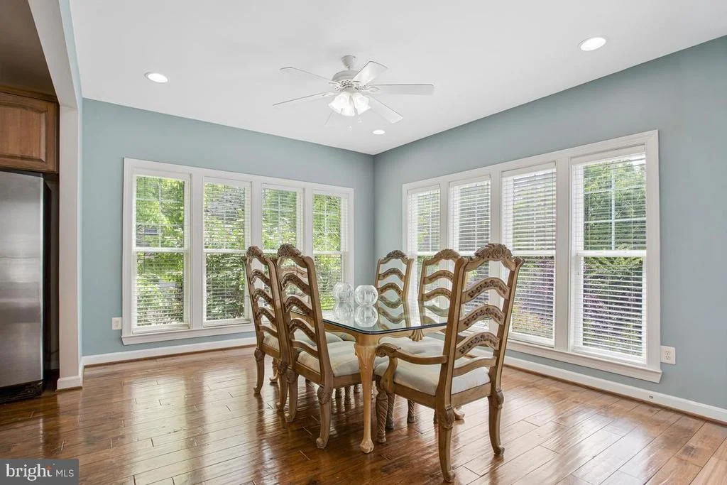 Photo of 905 CORNELL AVENUE