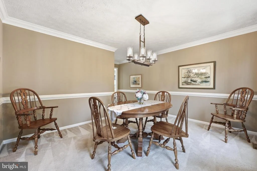 Photo of 6913 SOVEREIGN PLACE