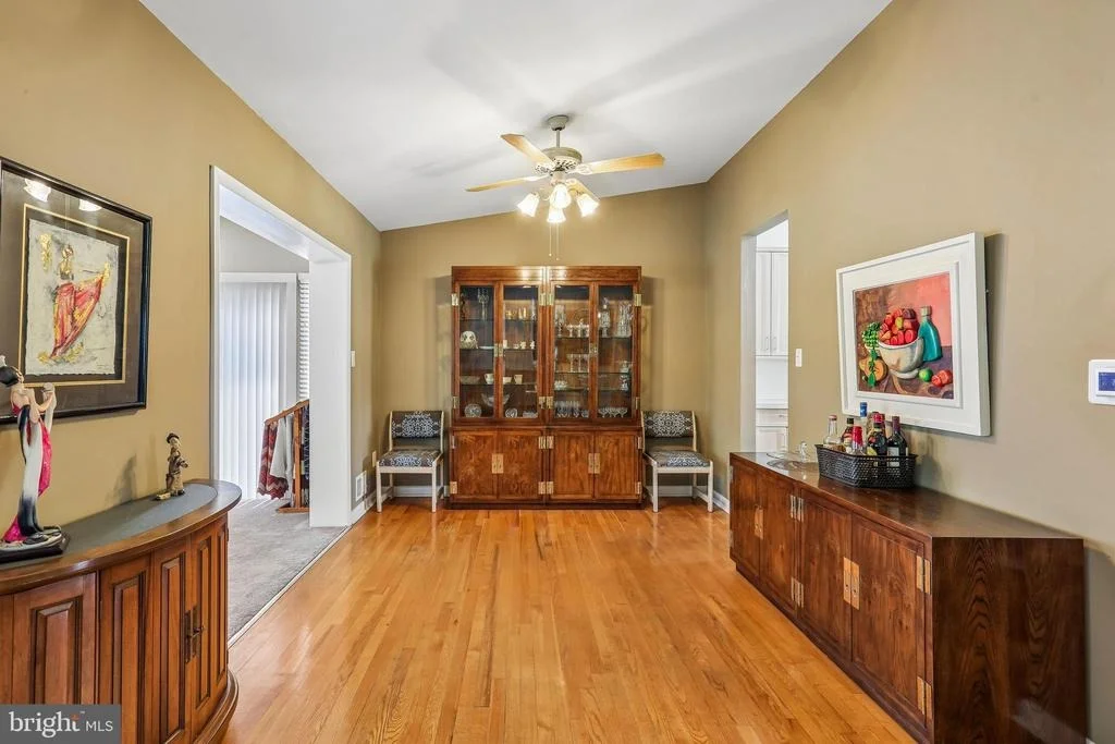 Photo of 2 FOXHALL COURT
