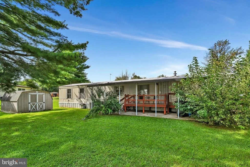 Photo of 25 WILLOW TREE LANE