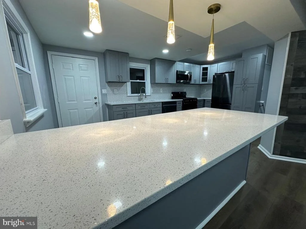 Photo of 4103 MAPLE