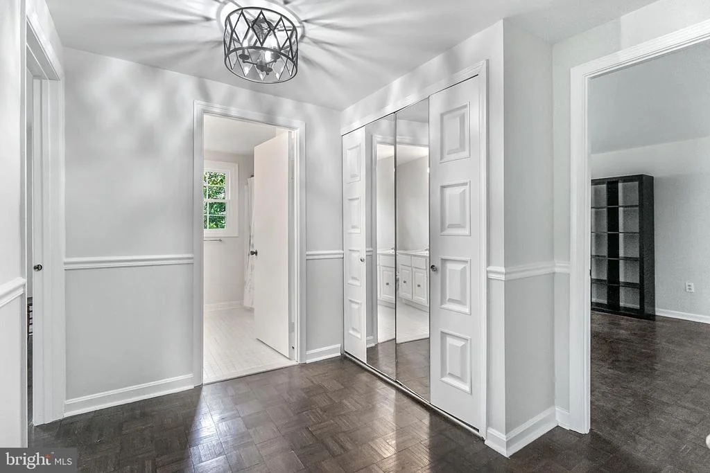Photo of 2808 VILLAGE LANE