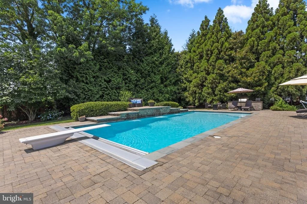 Photo of 3325 COX ROAD