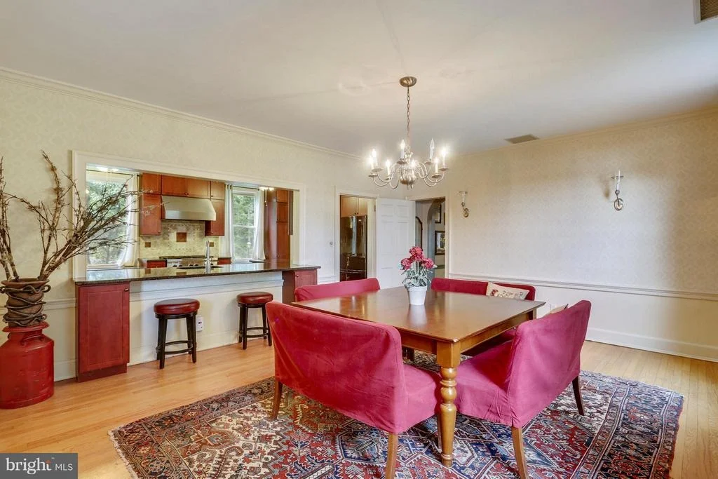 Photo of 17415 BATCHELLORS FOREST ROAD