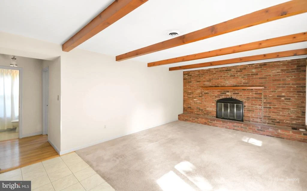 Photo of 202 MEADOWDALE LANE