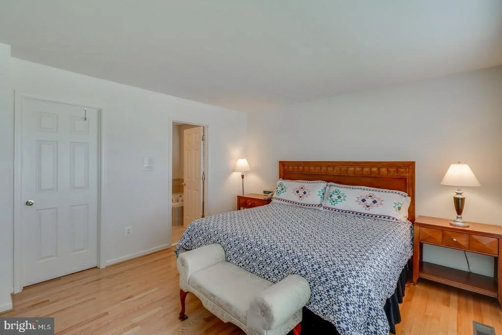 Photo of 254 LONE TREE DRIVE