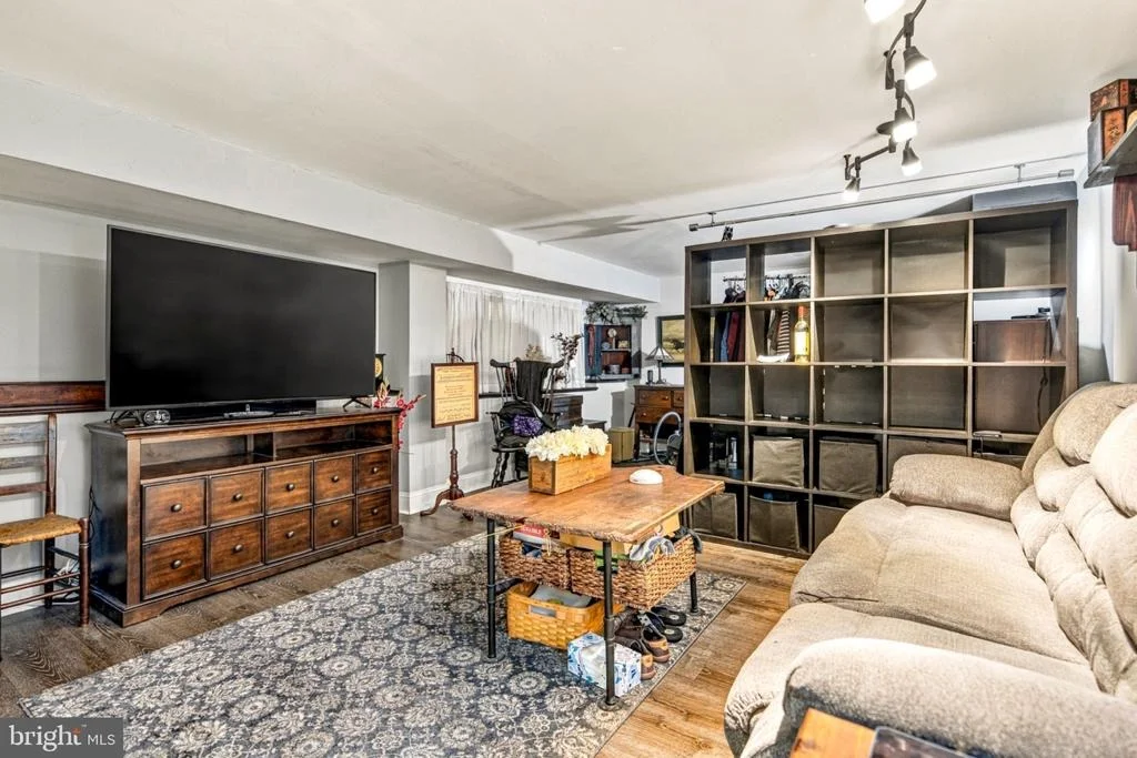 Photo of 1260 BEVERLY ROAD