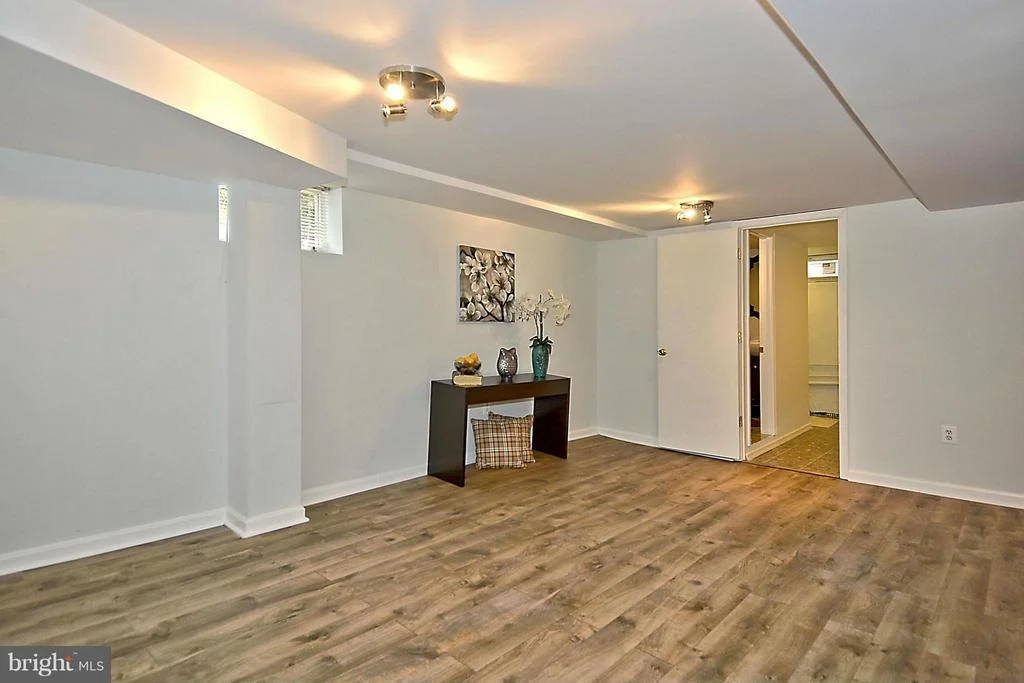Photo of 4705 QUADRANT STREET