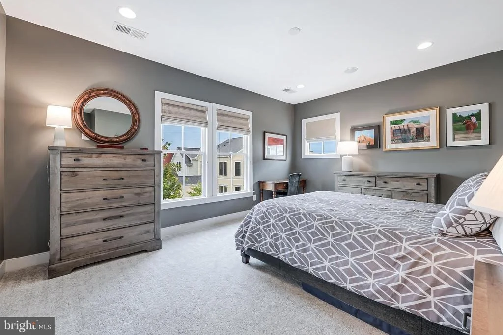 Photo of 802 VINE STREET