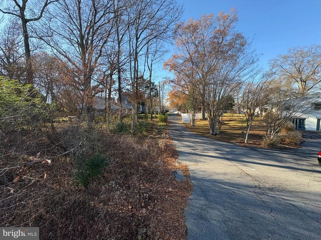 Photo of 1055 OLD TURKEY POINT ROAD