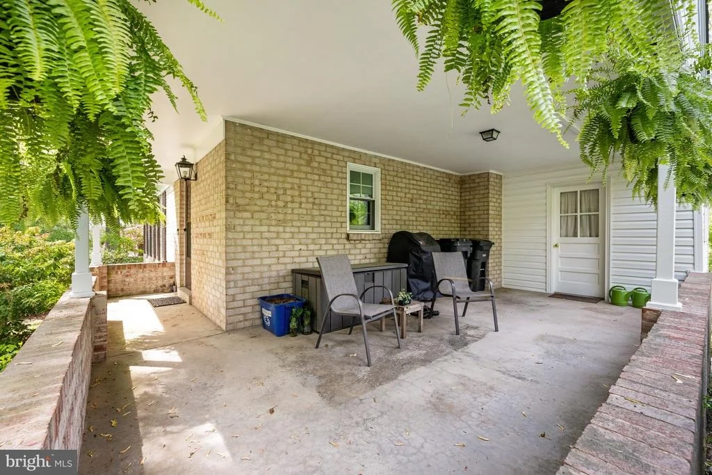 Photo of 11308 MYRTLE LANE