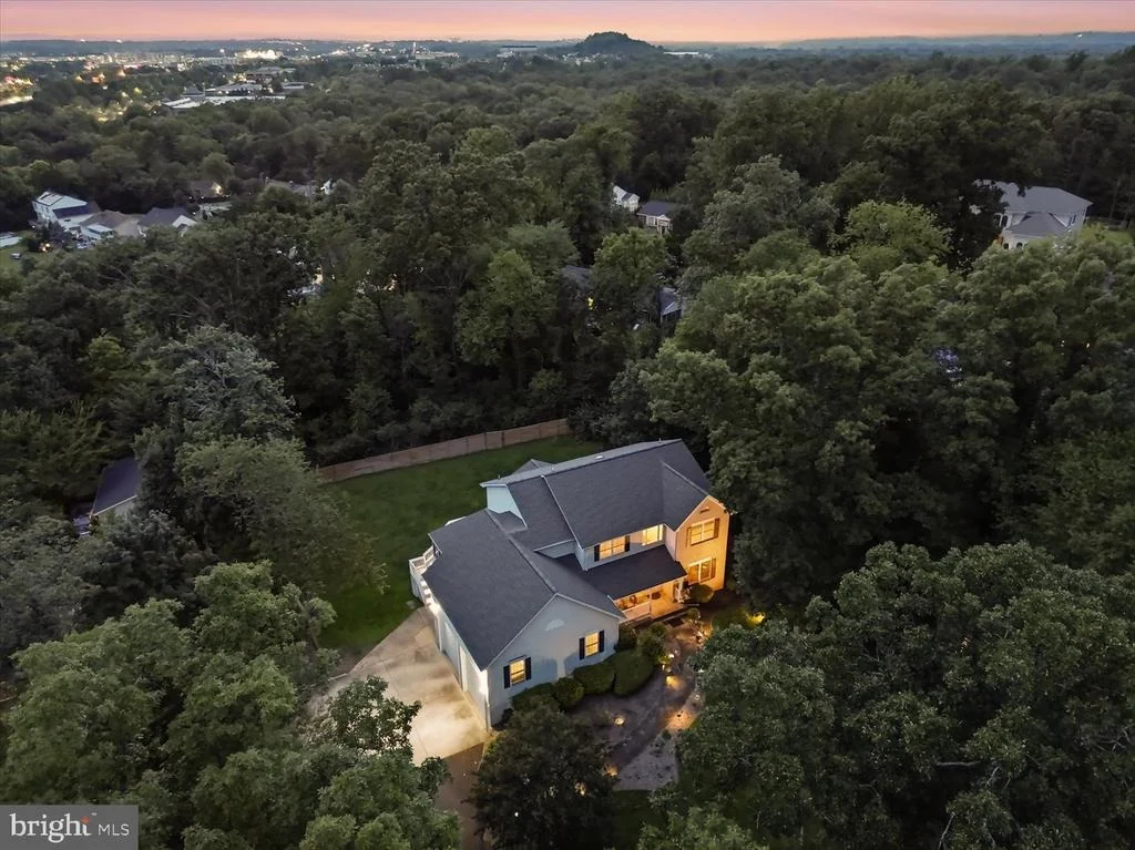Photo of 45539 LAKESIDE DRIVE