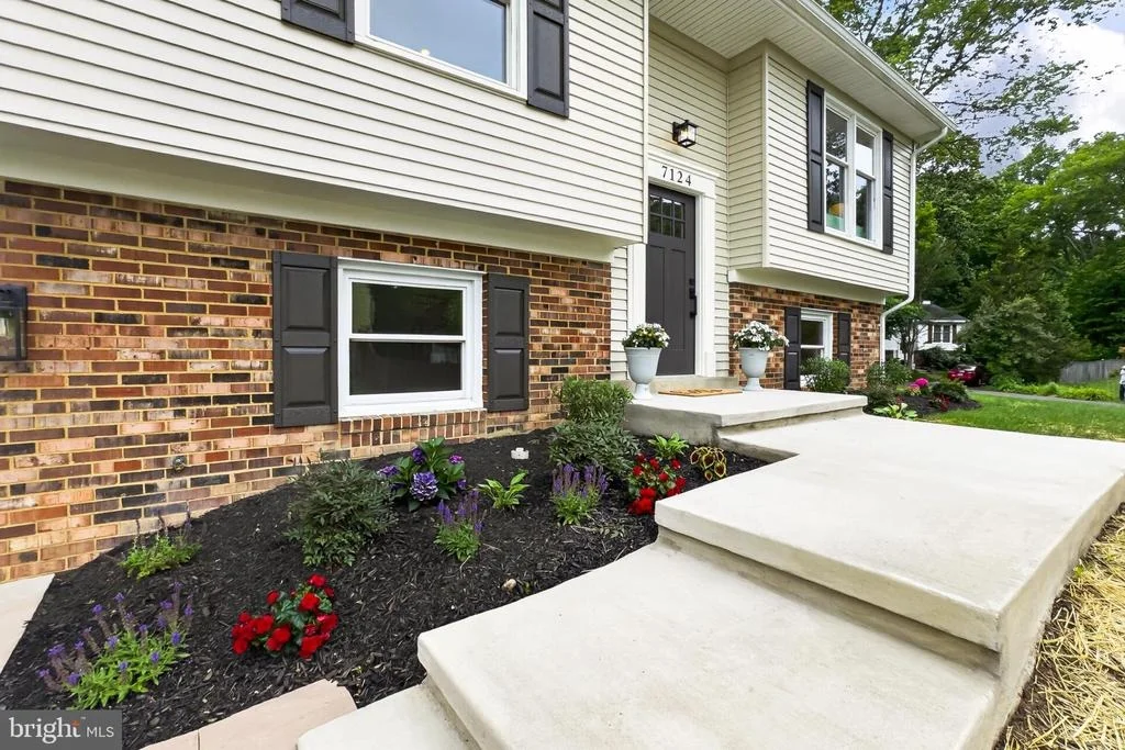Photo of 7124 WHETSTONE ROAD
