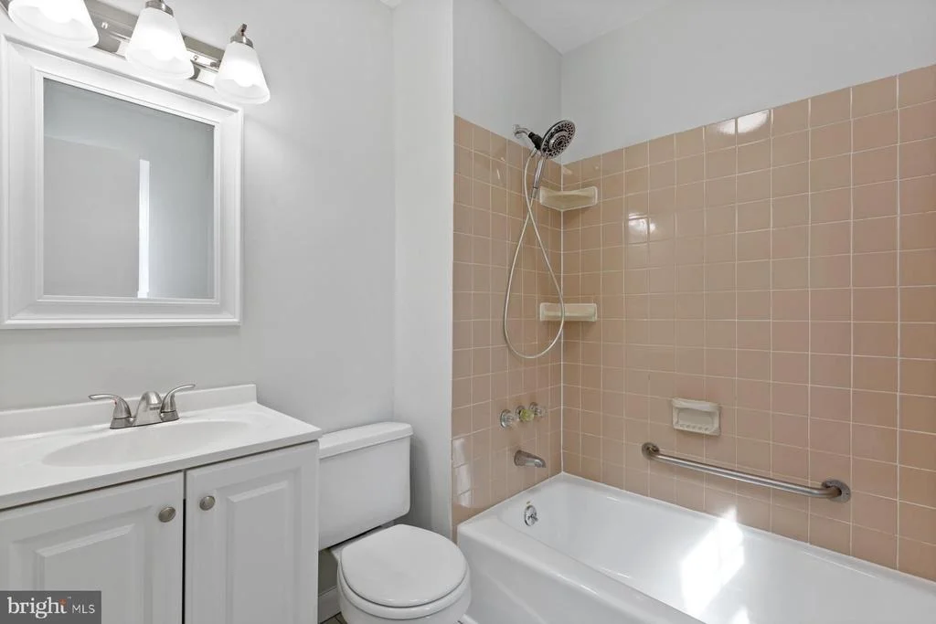 Photo of 8220 HEDGE APPLE WAY