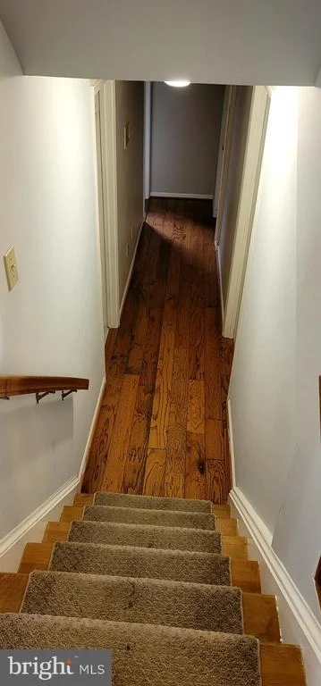 Photo of 302 W JUNIPER AVENUE