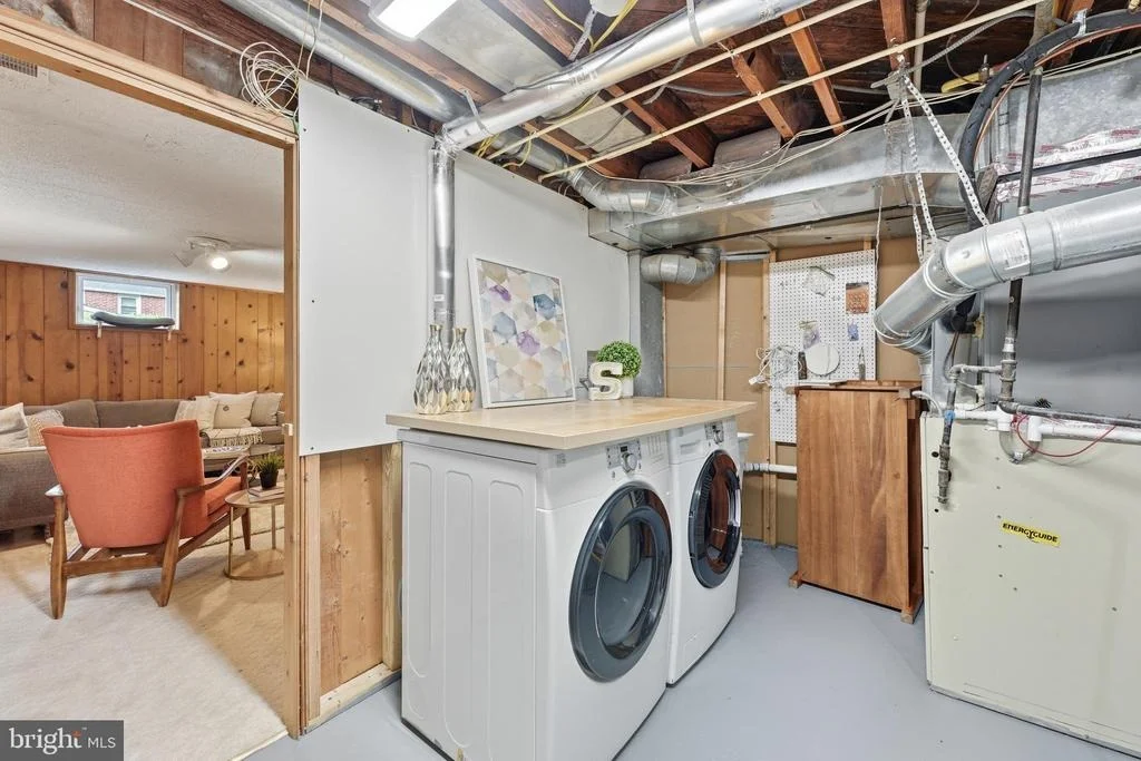 Photo of 1102 MEURILEE LANE