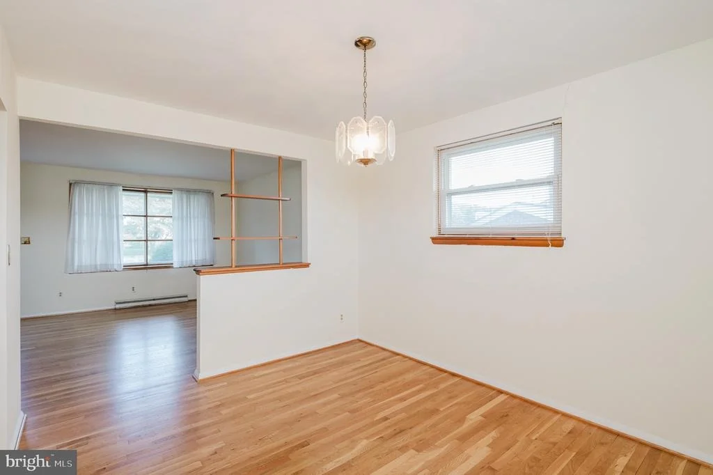 Photo of 7345 MANCHESTER ROAD