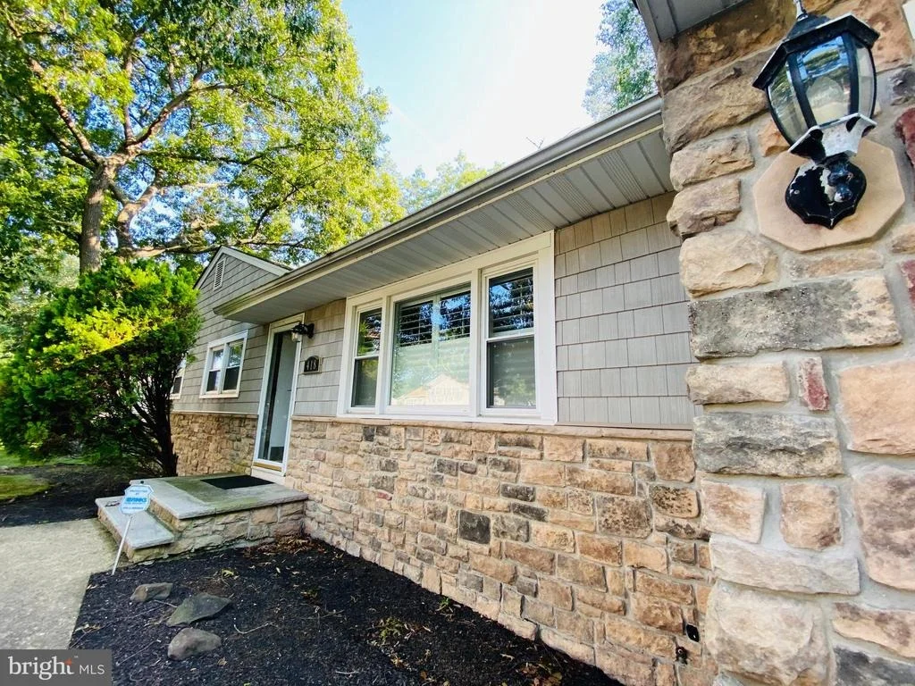 Photo of 418 MIDSTREAMS ROAD
