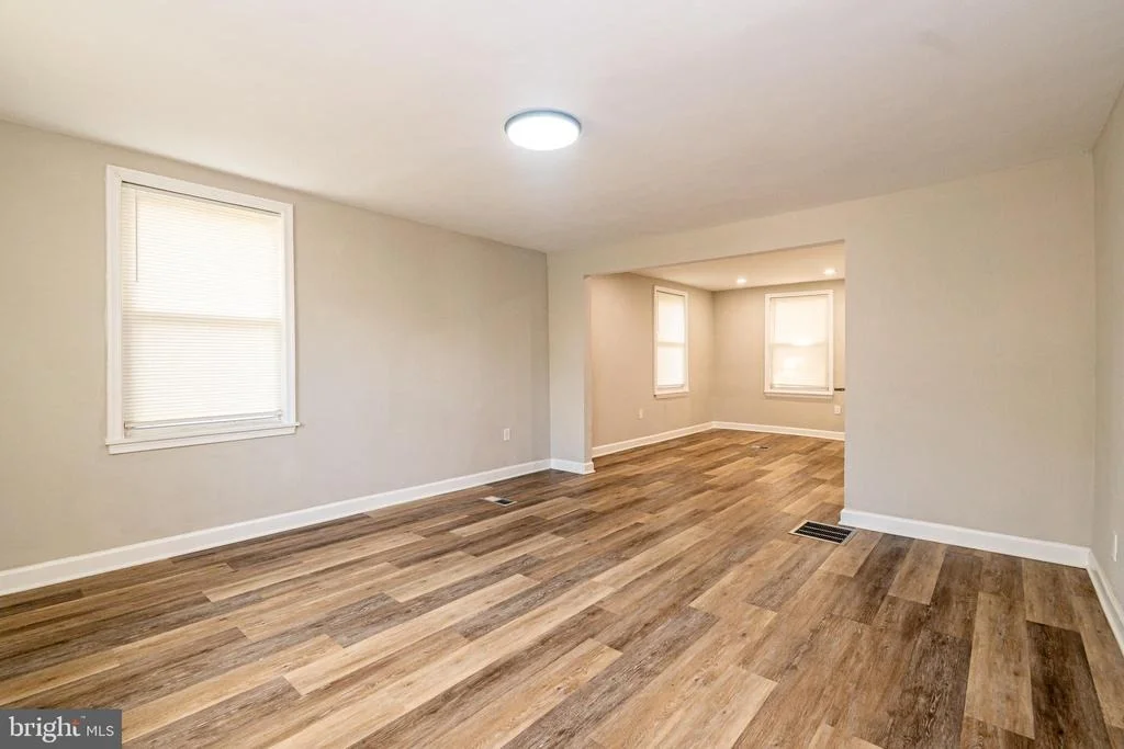 Photo of 5107 LAUREL AVENUE